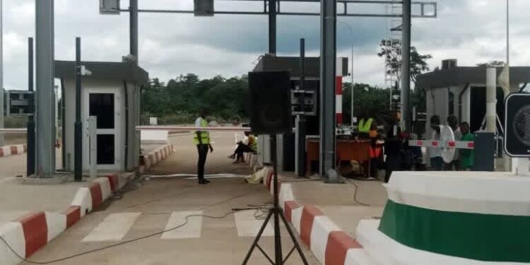 PÉAGES ROUTIERS AUTOMATIQUES: L&rsquo;ÉTAT DU CAMEROUN N&rsquo;A TOUJOURS PAS PAYÉ LES 30 MILLIARDS DE FCFA DUS AU GROUPE FRANÇAIS FAYAT ET EGIS.