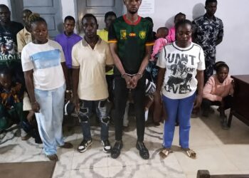 DIBOMBARI : 17 JEUNES CAMEROUNAIS ARRACHÉS AUX GRIFFES D&rsquo;UN RÉSEAU DE TRAITE HUMAINE ET DE CYBERCRIMINALITÉ.