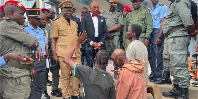 APOLOGIE DE LA VIOLENCE: TROIS ADOLESCENTS ARRÊTÉS À YAOUNDÉ PAR LA GENDARMERIE APRÈS UNE VIDÉO DE MENACES SUR TIKTOK