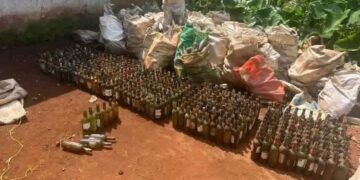 BANDJOUN (OUEST) LA DOUANE SAISIT D&rsquo;IMPORTANTS STOCKS DE BOISSONS FRELATÉES ET MET SOUS SCELLÉS DEUX USINES CLANDESTINES DANS DES DOMICILES PRIVÉS