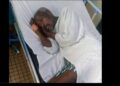 L’ARTISTE MUSICIEN CAMEROUNAIS TOUCOULEUR, LE MAÎTRE DU MAKO-USA PLONGÉ DANS UN ÉTAT CRITIQUE À L’HOPITAL LAQUINTINIE DE DOUALA