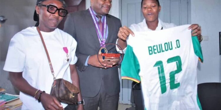 NKONGSAMBA CÉLÈBRE SES DEUX LIONNES INDOMPTABLES, LEWYO MOGAI ET ORNELLA BEULOU