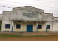 LE TOIT DE LA PERMANENCE DU RDPC DÉMONTÉ ET CAMBRIOLÉ À KRIBI À LA VEILLE DU 6 NOVEMBRE.